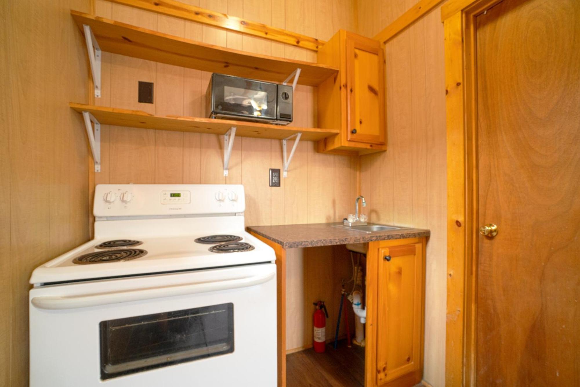 Grand Eagle Ford Lodge & Rv Park Tilden المظهر الخارجي الصورة
