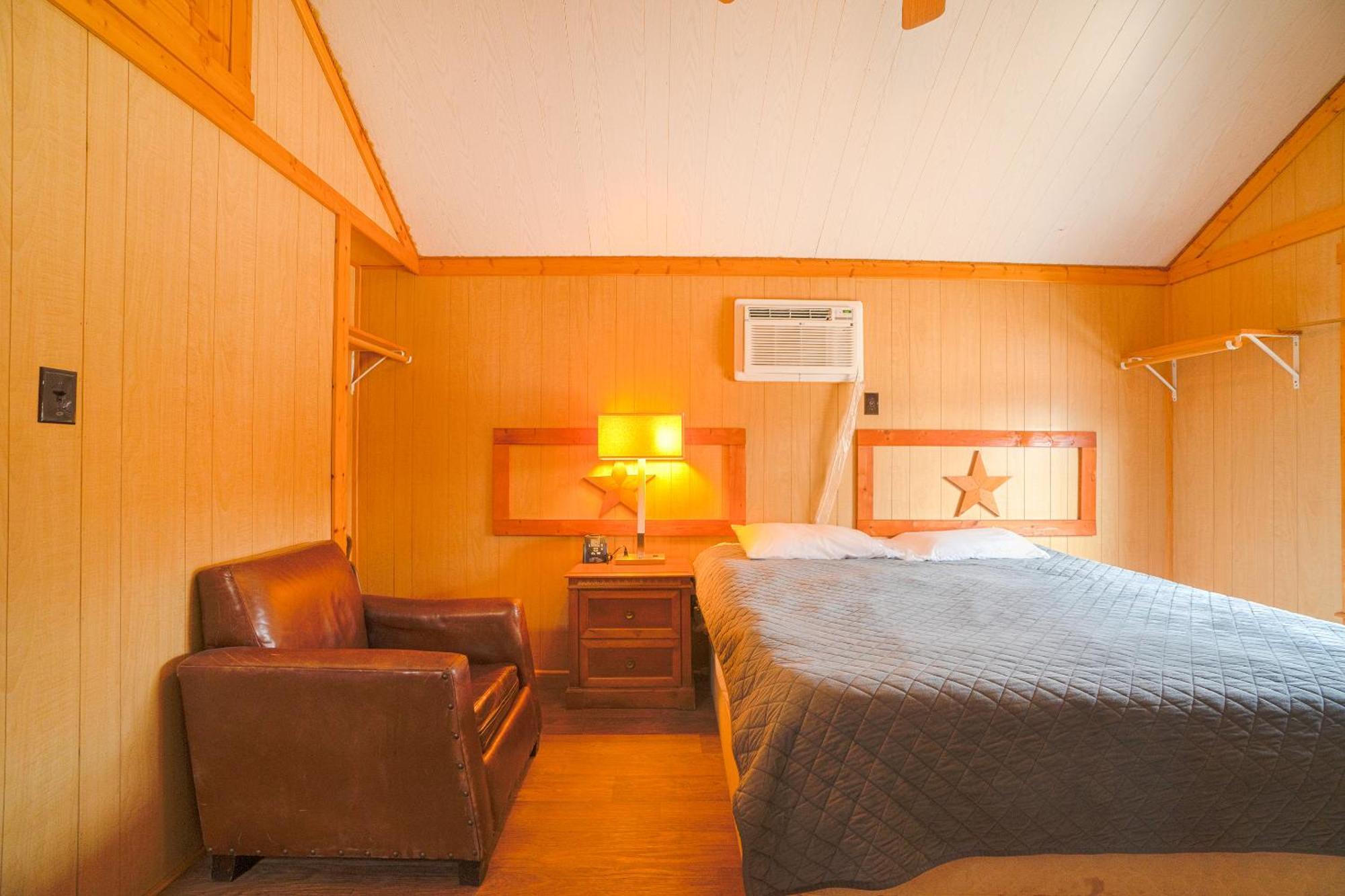 Grand Eagle Ford Lodge & Rv Park Tilden المظهر الخارجي الصورة