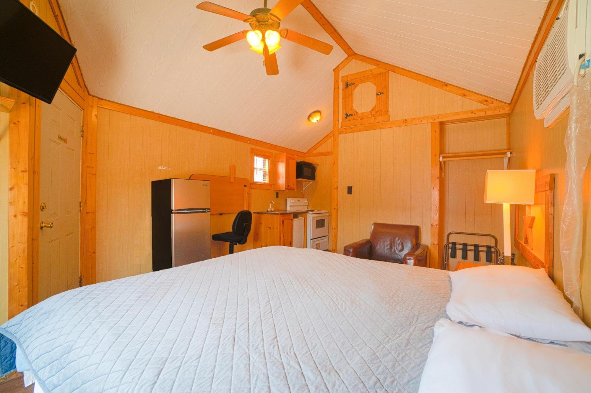 Grand Eagle Ford Lodge & Rv Park Tilden المظهر الخارجي الصورة