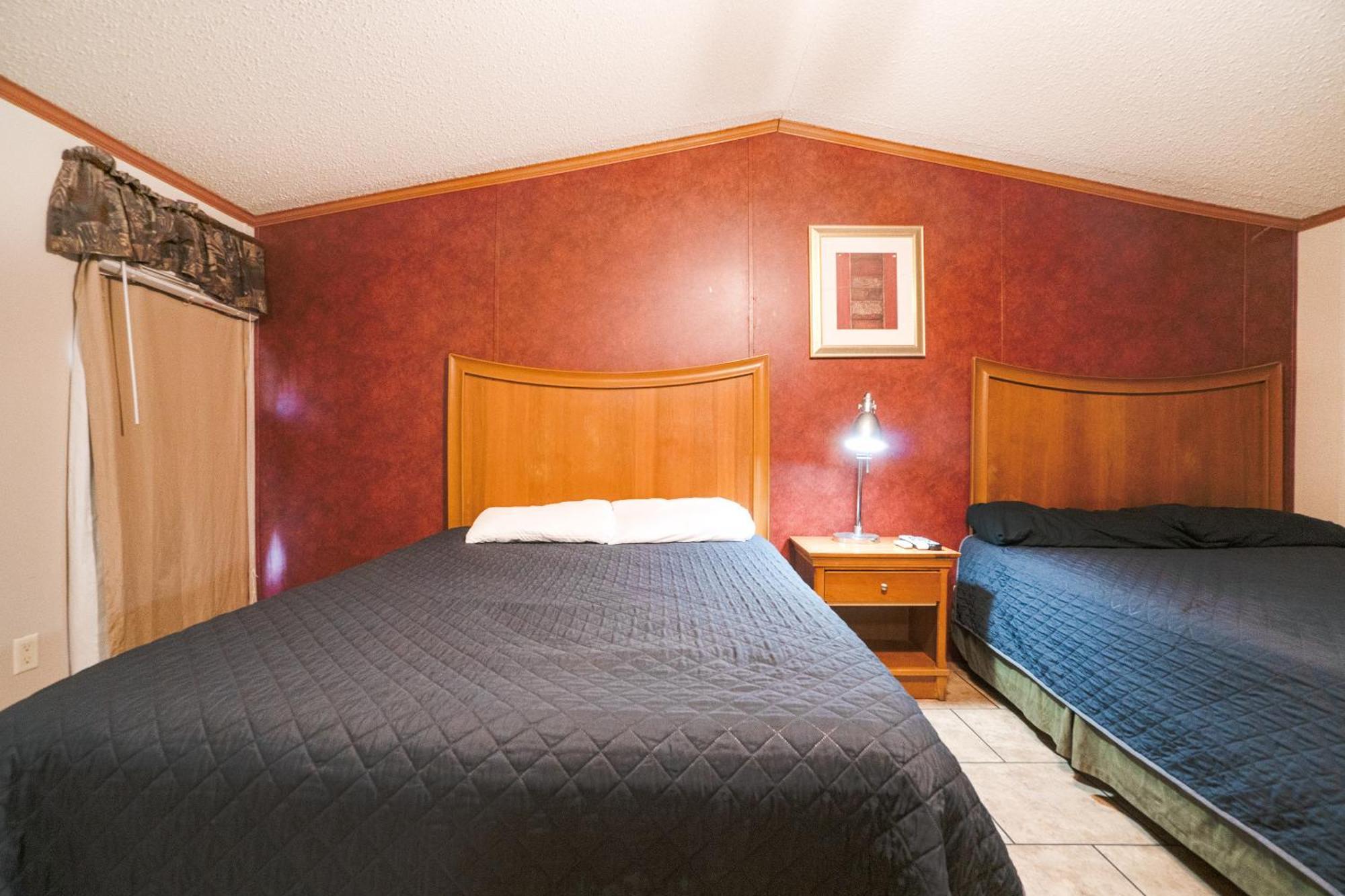 Grand Eagle Ford Lodge & Rv Park Tilden المظهر الخارجي الصورة