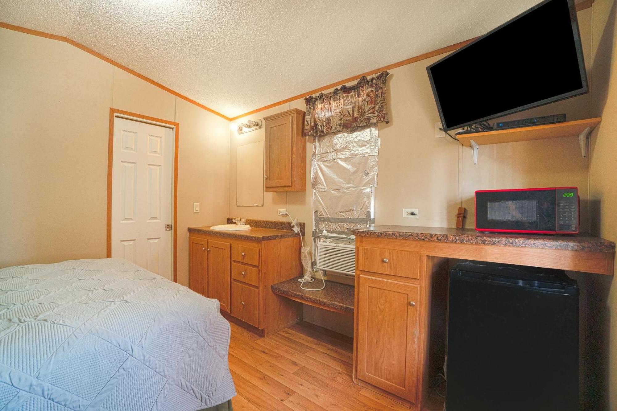 Grand Eagle Ford Lodge & Rv Park Tilden المظهر الخارجي الصورة
