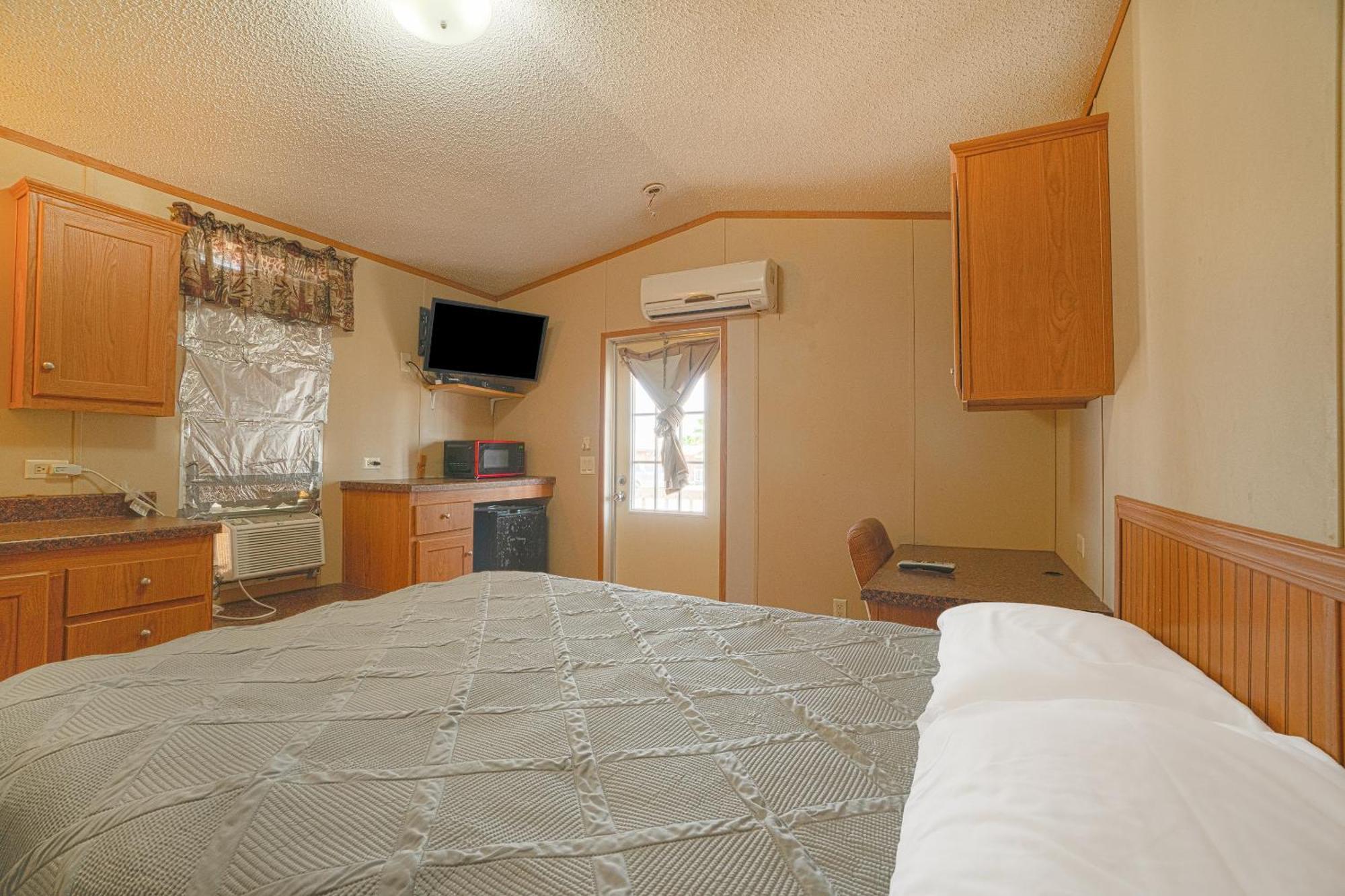 Grand Eagle Ford Lodge & Rv Park Tilden المظهر الخارجي الصورة