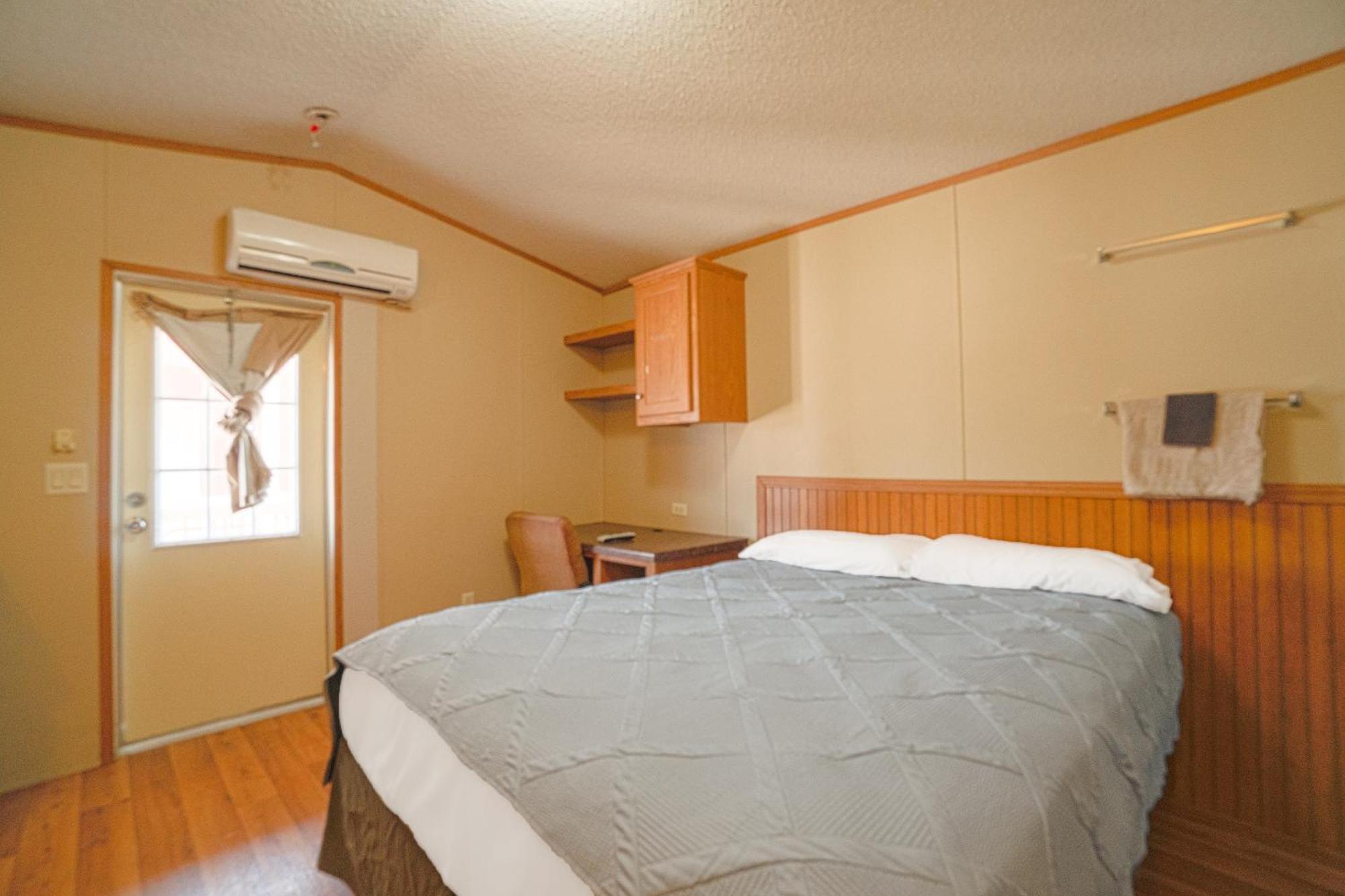 Grand Eagle Ford Lodge & Rv Park Tilden المظهر الخارجي الصورة