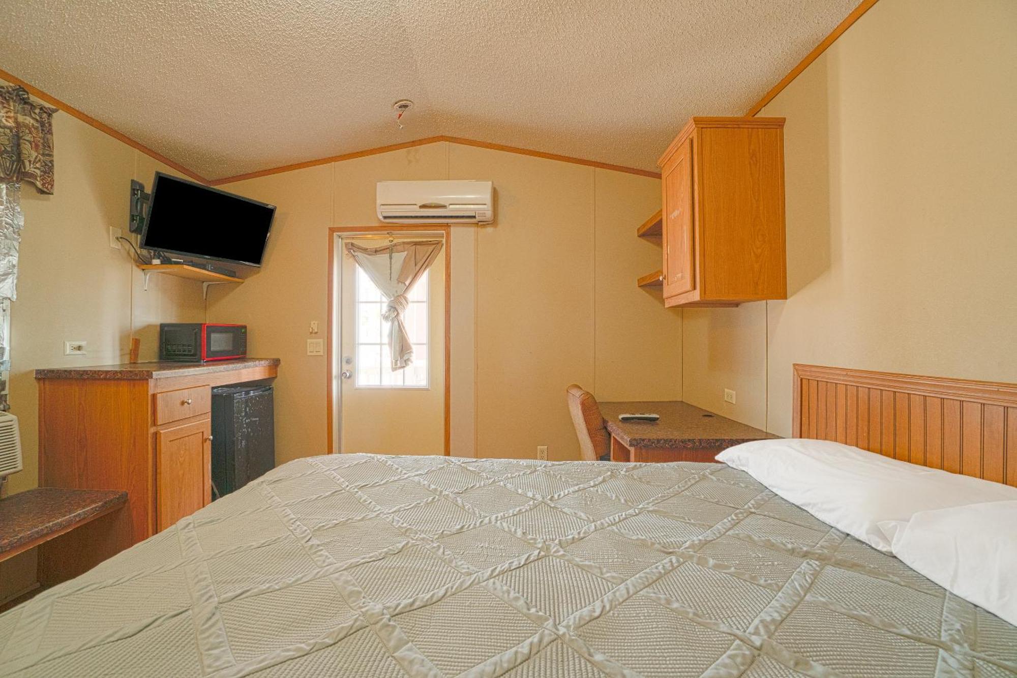 Grand Eagle Ford Lodge & Rv Park Tilden المظهر الخارجي الصورة